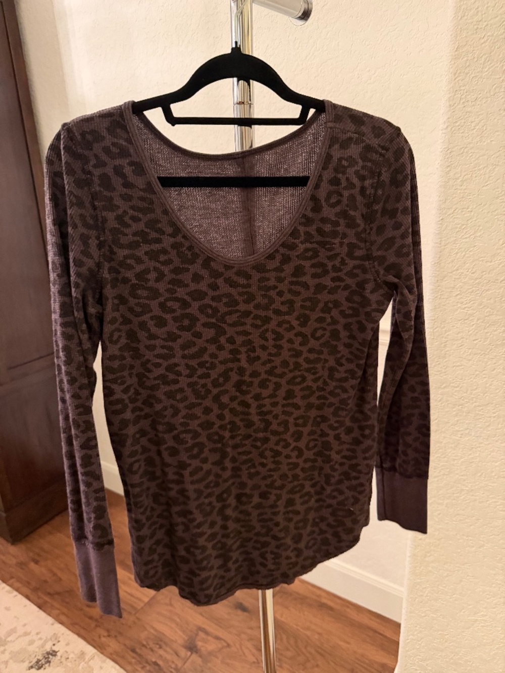 We The Free Long Sleeve Leopard Print Thermal Tee (Medium)